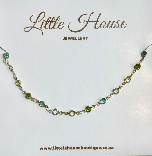 Gold chain with stones: green/ blue