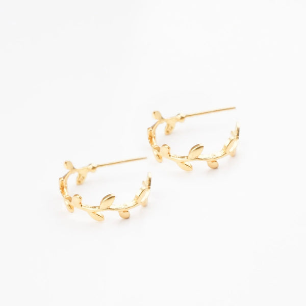 Sterling sliver gold plated olive curve stud